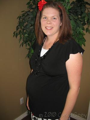 Pregnant Sarah - 22 Weeks (third child)