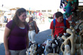Ver - Crucero - Sarah y Brad hacen compras en Ensenada Mexico