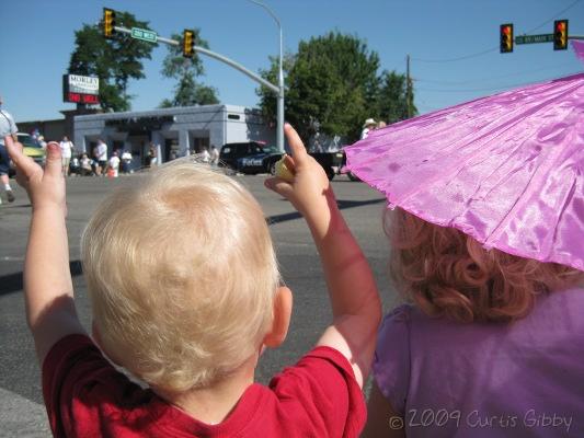 Audrey and Nathan watch the Steel Days parade