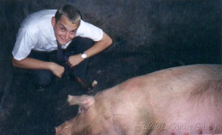 With a pig in Táriba, Táchira, Venezuela