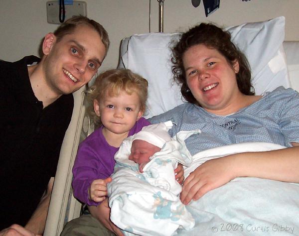 La nueva familia de Curtis Gibby - Curtis, Audrey, Nathan y Sarah